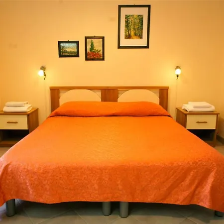 Konukevi L'annunziata 3*